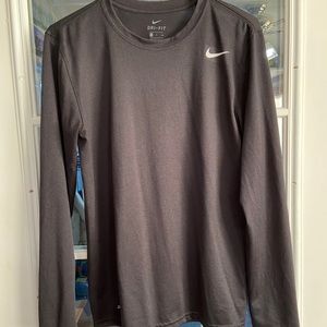 NWOT Men’s Nike Dri-fit Black Shirt Small